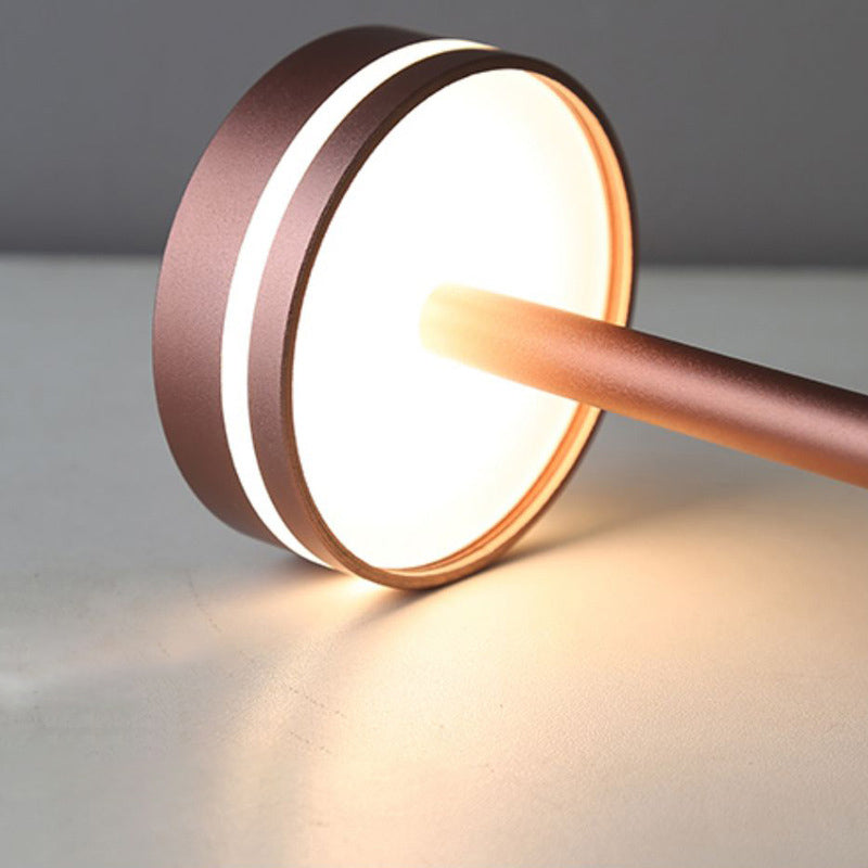 Lampada LED Nordica Metallo Ricaricabile