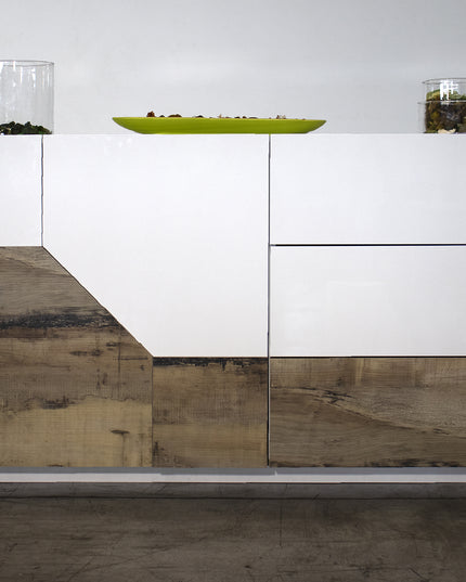 Credenza ALIEN da 141 cm - Bianco laccato lucido / Acero Pereira
