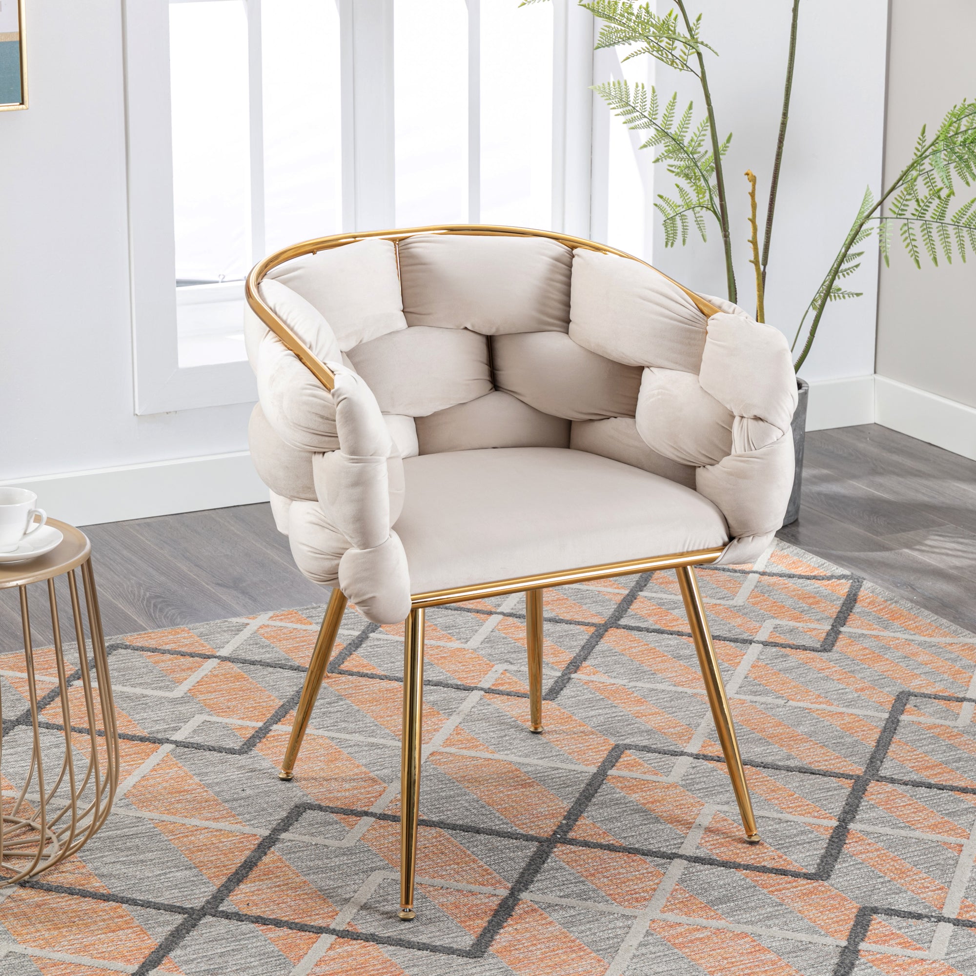 Poltrona Moderna in Velluto Beige Veluxe