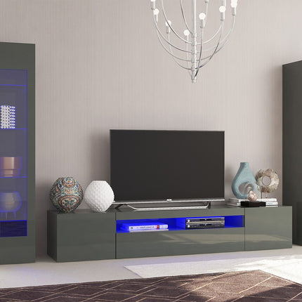 Soggiorno DAIQUIRI con porta TV e 2 vetrine.
