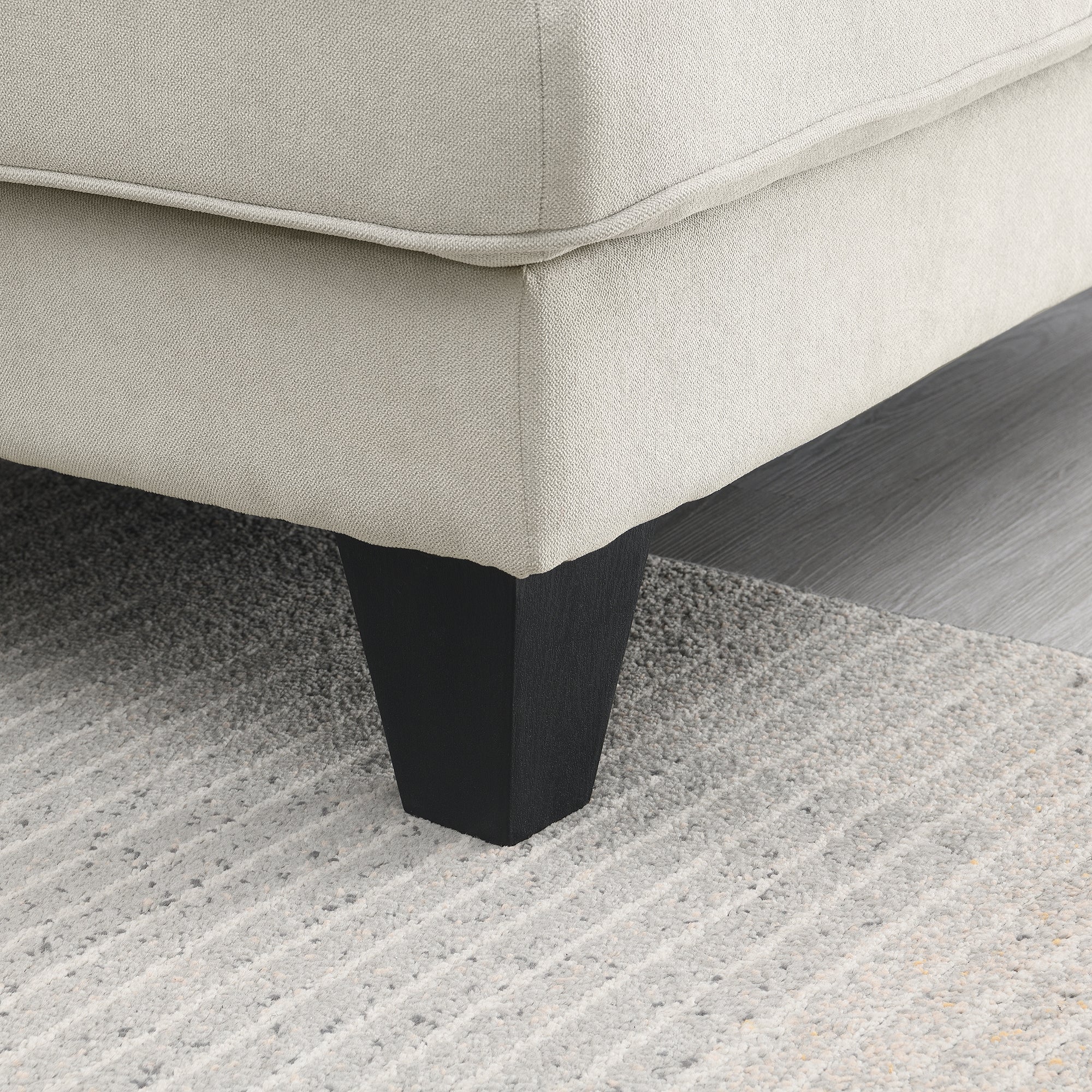 Divano UrbanoLuxe 7 Posti Elegante